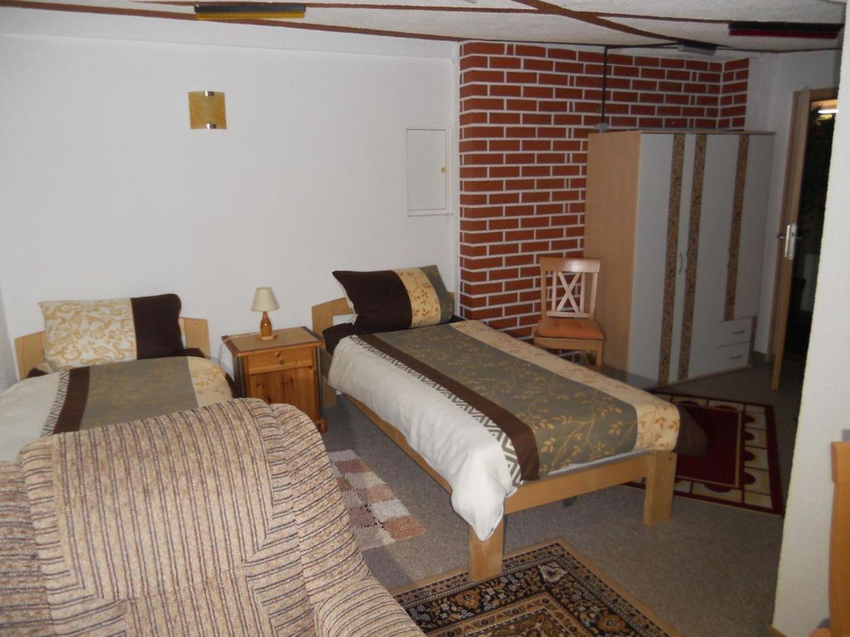 Familienpension Ерфурт Екстер'єр фото