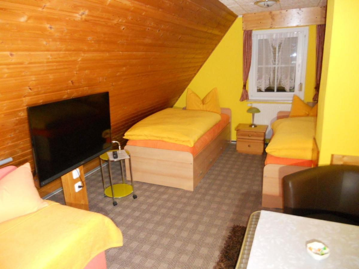 Familienpension Ерфурт Екстер'єр фото